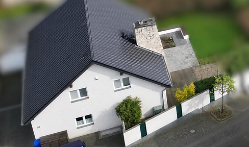 Family home with character – spacious living at the highest level in Mönchengladbach-Odenkirchen.