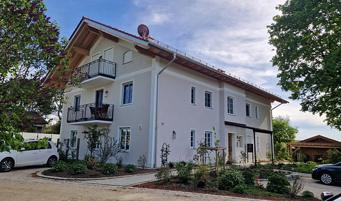 Modern 3-room apartment in a new building.