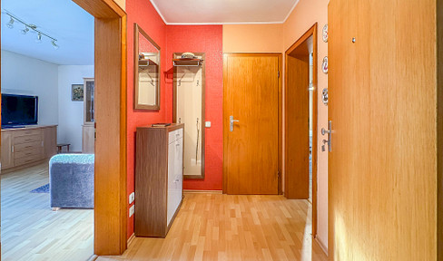 AFFORDABLE 2-ROOM APARTMENT – BALCONY – PRIME LOCATION!