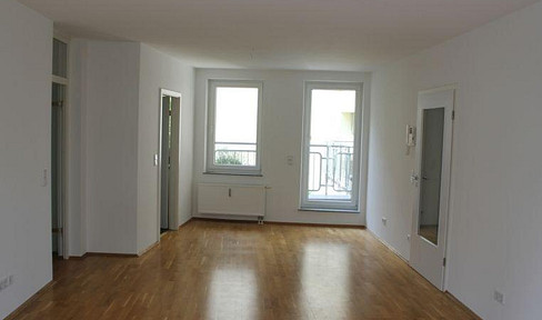 4-Zimmer-Komfortwohnung mit Loggia und Balkon