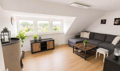 Cozy and spacious – bright 3-room apartment on the top floor.