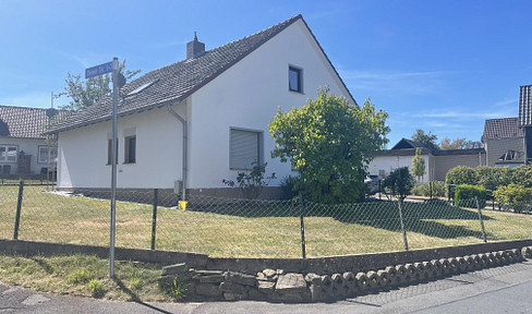 Seelscheid, detached house, central location.