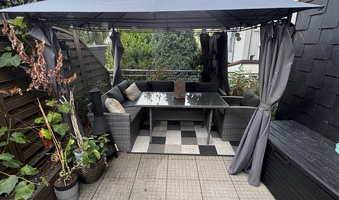 Exceptional 2.5-room apartment near the University Hospital – featuring a fitted kitchen, balcony, and sun terrace.