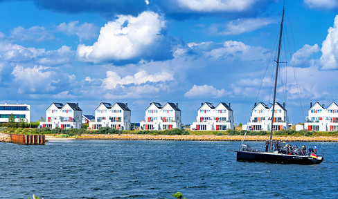 Detached holiday home in the Olpenitz seaside resort, Kappeln, with waterfront location.