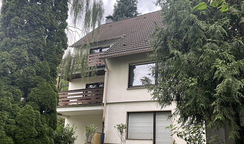 For sale: Detached house in a quiet location in Leichlingen, sold directly by the owner (no real estate agent).