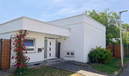 Detached single-family house in Offenburg-Hildboltsweier.