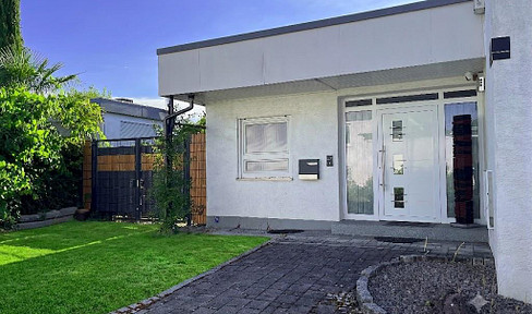 Detached single-family house in Offenburg-Hildboltsweier.