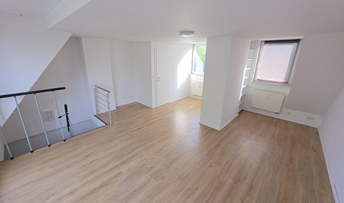 Kaiserstraßenviertel: große Wohnung mit großem Balkon