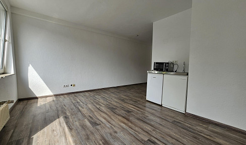 Schöne 1-Zimmer Single Wohnung Mitten in Solingen-Ohligs