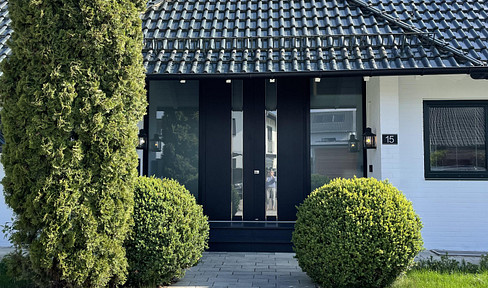 Elegant house with two separate apartments, available without commission.