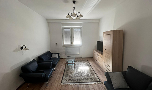 3-room apartment in a prime location.
