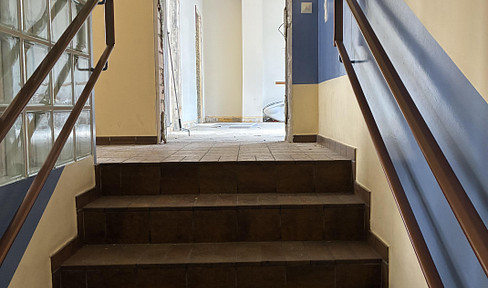 Vermietung: Großzügige Praxis- oder Bürofläche mit Entwicklungspotenzial im Herzen von Bad Kreuznach
