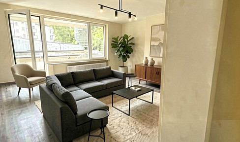 Oberkassel, Erstbezug große sanierte 2 Zimmerwohnung