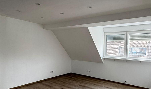 Charmante 50-qm-Wohnung mit neuer, moderner Einbauküche in vollständig saniertem Mehrfamilienhaus