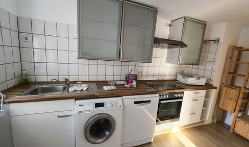 Rüttenscheid, zentrale Lage, 3. OG mit kleinem Balkon