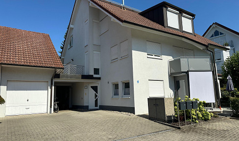Well-maintained two-family house in a quiet residential area in Karlsruhe, Palmbach.