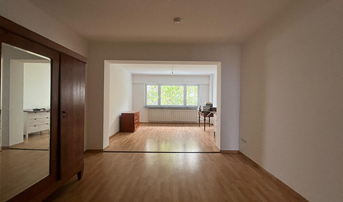 charmante Erdgeschoßwohnung mit kleinem Garten