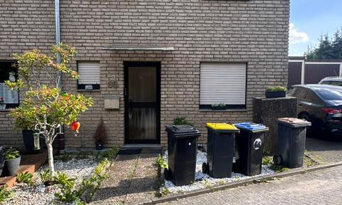 Modernisiertes Reihenendhaus in Toplage Cronenberg