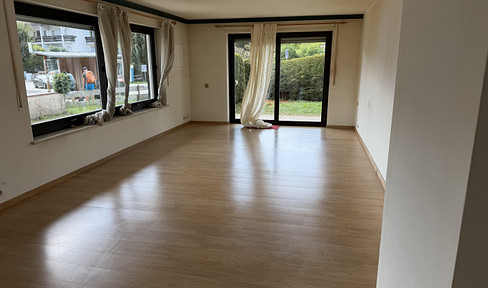 2-Zimmer-Wohnung mit Garten und Stellplatz