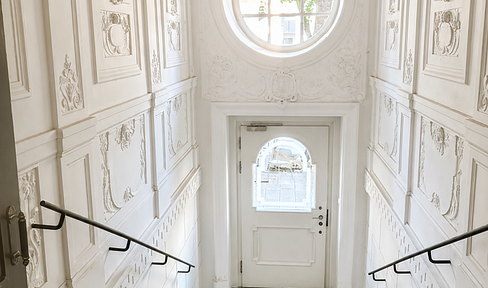 Über den Dächern Schwabings – Großzügige Dachgeschoss-Maisonette mit offener Galerie