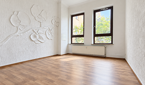 6-room apartment with balcony - suitable for shared living! - Charming building in a prime location!