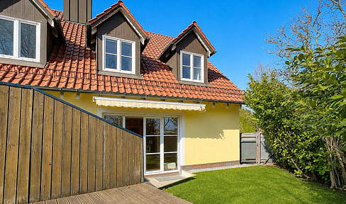 Wie ein Reihenhaus, nur klüger: 5 Zimmer, eigener Garten, Südterrasse, Dachspitz – sofort frei