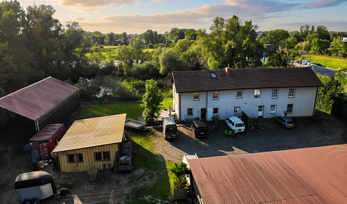 Einzigartiger Resthof / Schwinger Yachthafen / 3 Wohneinheiten, Reitanlage & Pferdestall / Stade