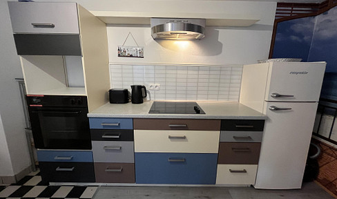 Beautifully furnished 2-room apartment, suitable for a couple or a single person.