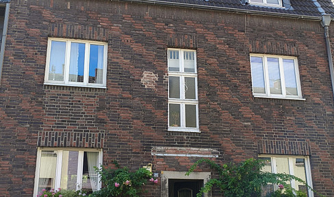 Saniertes Zweifamilienhaus mit Altbaucharme zur Selbstnutzung oder als Kapitalanlage