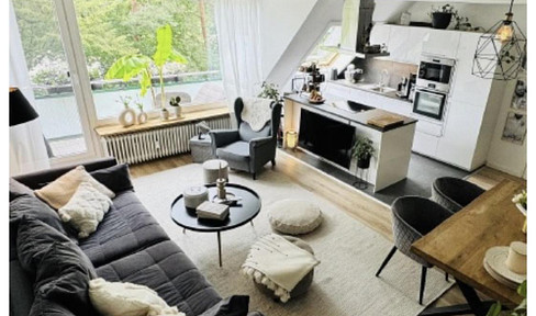 Modern, Hell, Exklusiv Maisonette Wohnung Hummelsbüttel