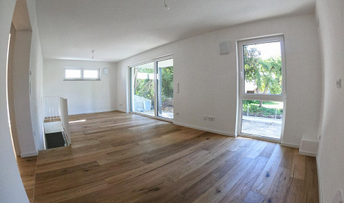 Moderne, Erdgeschosswohnung mit Garten und Souterrain - Erstbezug! ab sofort!