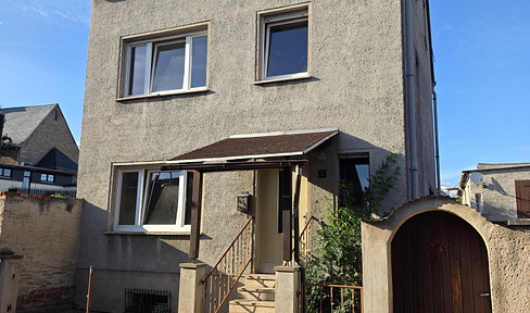 House for sale in Roßleben-Wiehe.