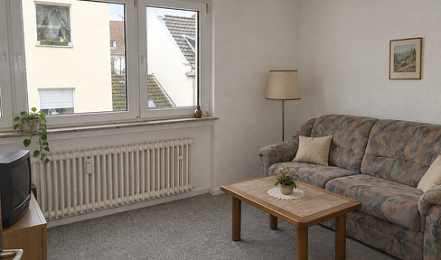Investment opportunity with future potential – Apartment for sale in the desirable district of Cologne-Ehrenfeld.
