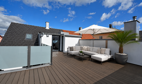 House with a pool, rooftop terrace, and private elevator - Traunstein.