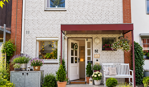 Reihenhaus in Reinbek mit Garten, Garage & Fernwärme – 4 Zimmer + ausgeb. Dachgeschoss