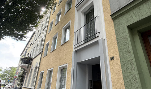 Renovated 2-room apartment in Krefeld-Cracau.