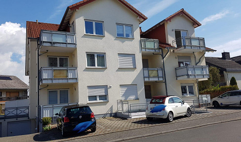 Attractive 1-bedroom apartment with a terrace, fitted kitchen, parking space, and cellar.