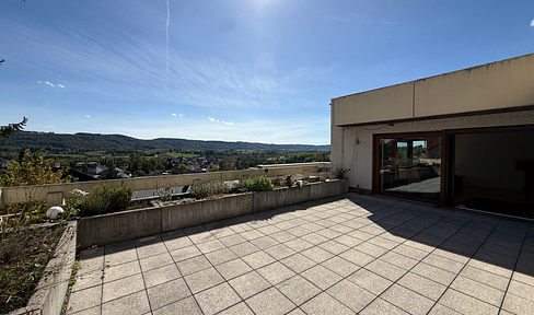 4-room apartment with a view – includes a terrace, heat pump, garage, and parking space.