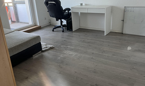 Student accommodation, one-room apartment, temporary rental, partially furnished, near TH Wildau (Technical University of Wildau).