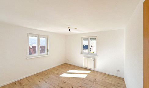 Beautiful 3-room ground floor apartment with fitted kitchen, cellar, and parking space in Künzelsau-Nagelsberg.