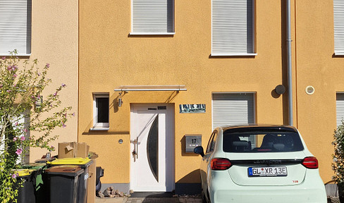 Modern townhouse in the heart of Rösrath.