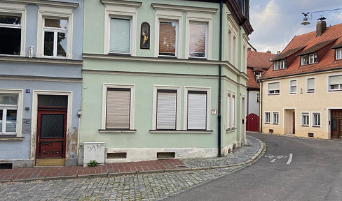 3-family house, 205 square meters, located in Bamberg.