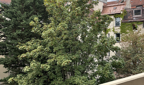 Top Lage an der Münchner Freiheit - Komplett ausgestattet - Südbalkon und sehr ruhig