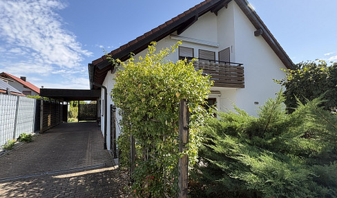 Bad Rappenau: Spacious 205 m² plus 60 m², located in an attractive and quiet residential area.