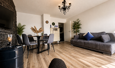 Completely renovated 3-room apartment in a prime location in Friedrichshafen.