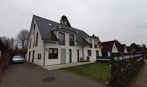 Geräumige, möblierte Doppelhaushälfte mit Garten, Pool und Kamin in ruhiger Lage - HH-Eidelstedt