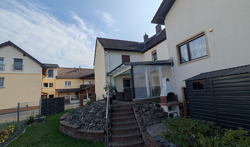 130 square meter, 5-room apartment with a house and garden, located in a suburb of Ranstadt.