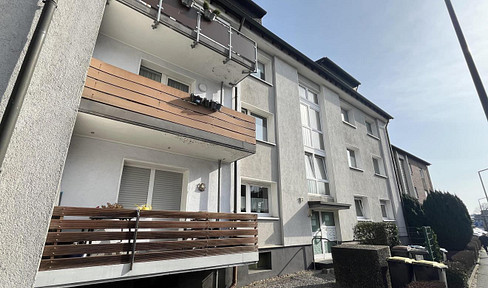 Well-maintained 2-room apartment with a balcony and garage in Herten.