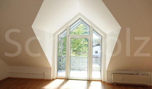 1 Zimmer DG-Wohnung mit Balkon