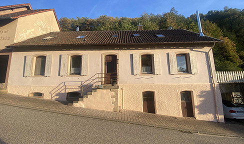 For sale: A duplex house in a unique location in Falkenstein, Donnersberg district.
